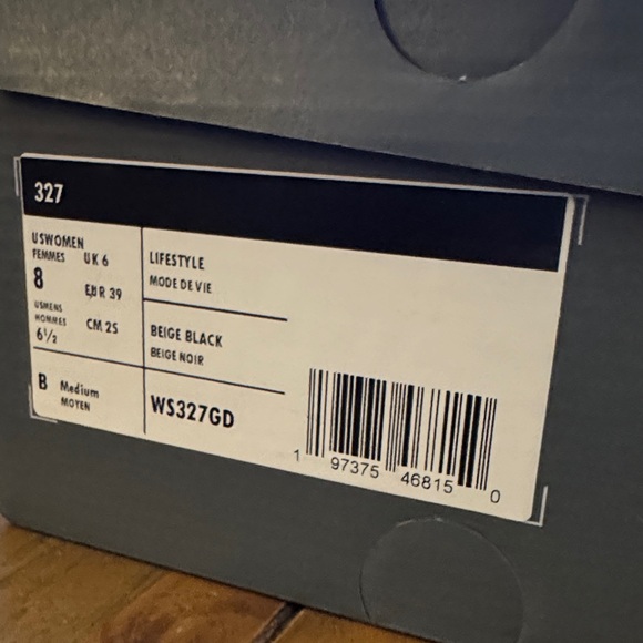 New Balance Moonbeam and Black 327 Sneaker - Picture 11 of 11